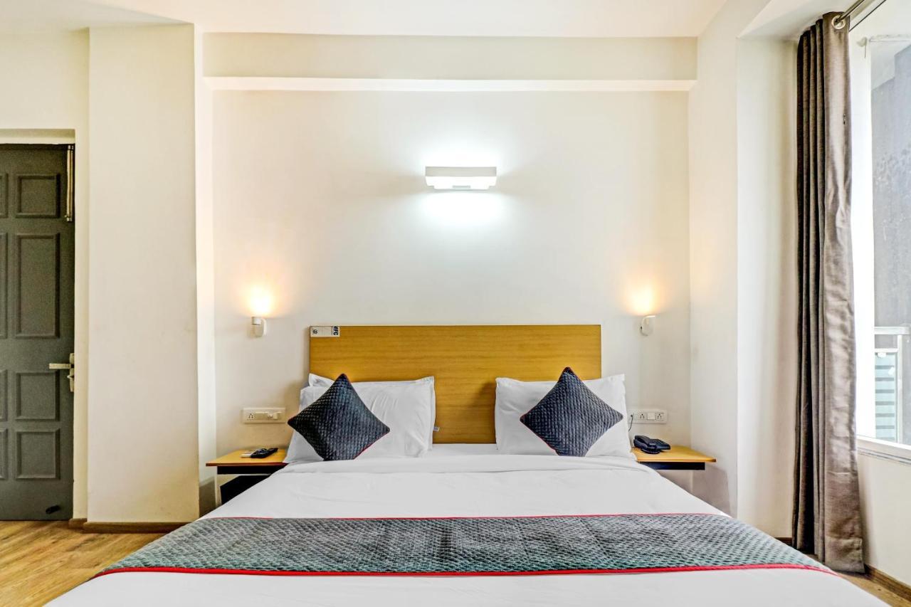 Hotel Townhouse Sector 30 Near Botanic Garden Of Indian Republic Noida Exterior foto