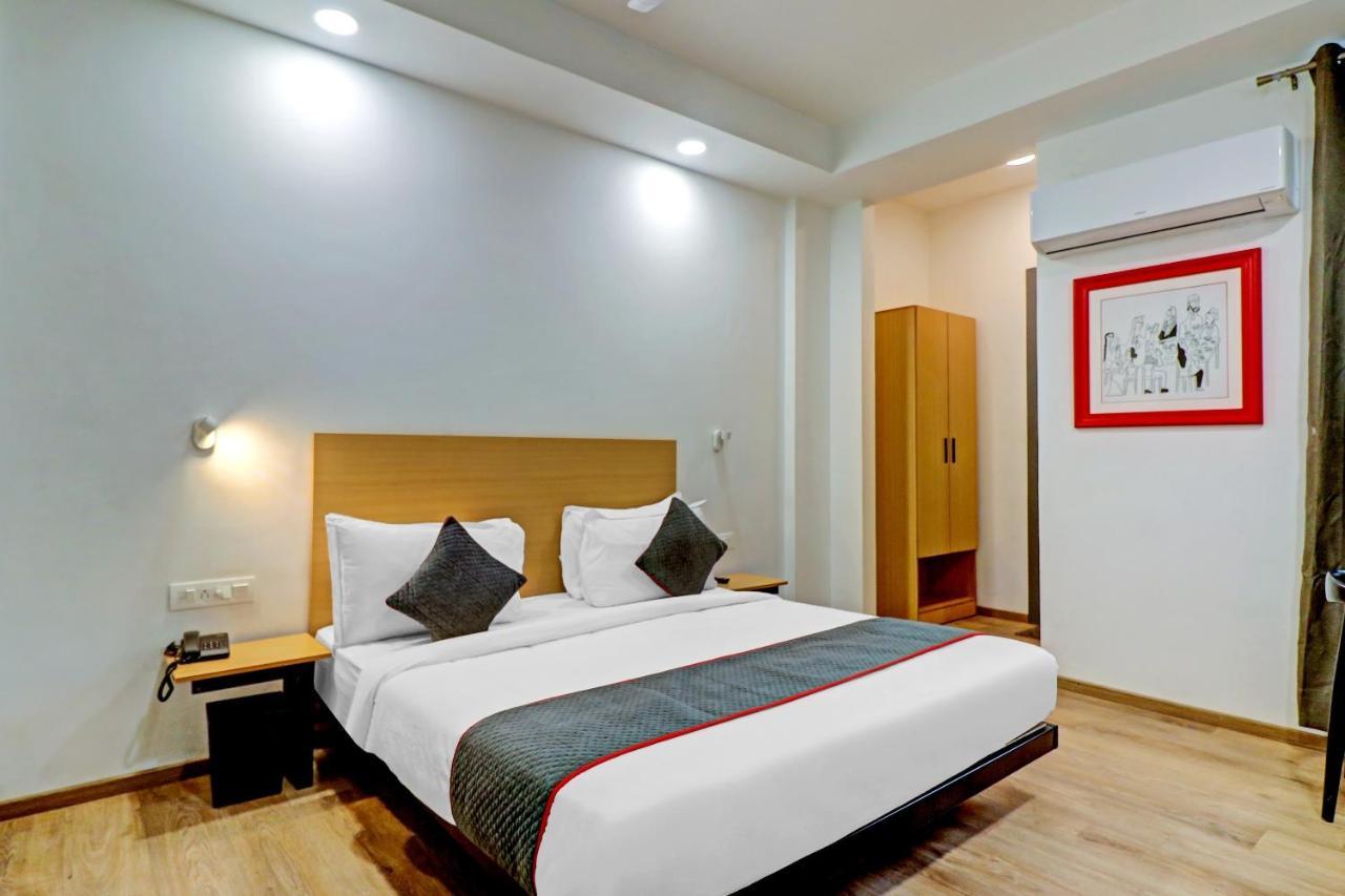 Hotel Townhouse Sector 30 Near Botanic Garden Of Indian Republic Noida Exterior foto