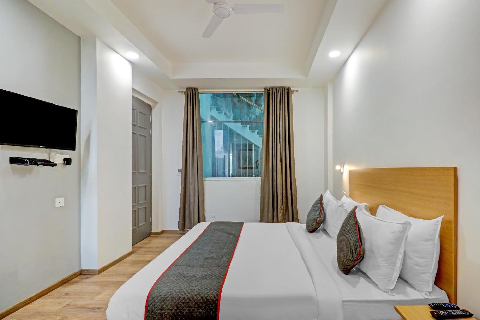 Hotel Townhouse Sector 30 Near Botanic Garden Of Indian Republic Noida Exterior foto