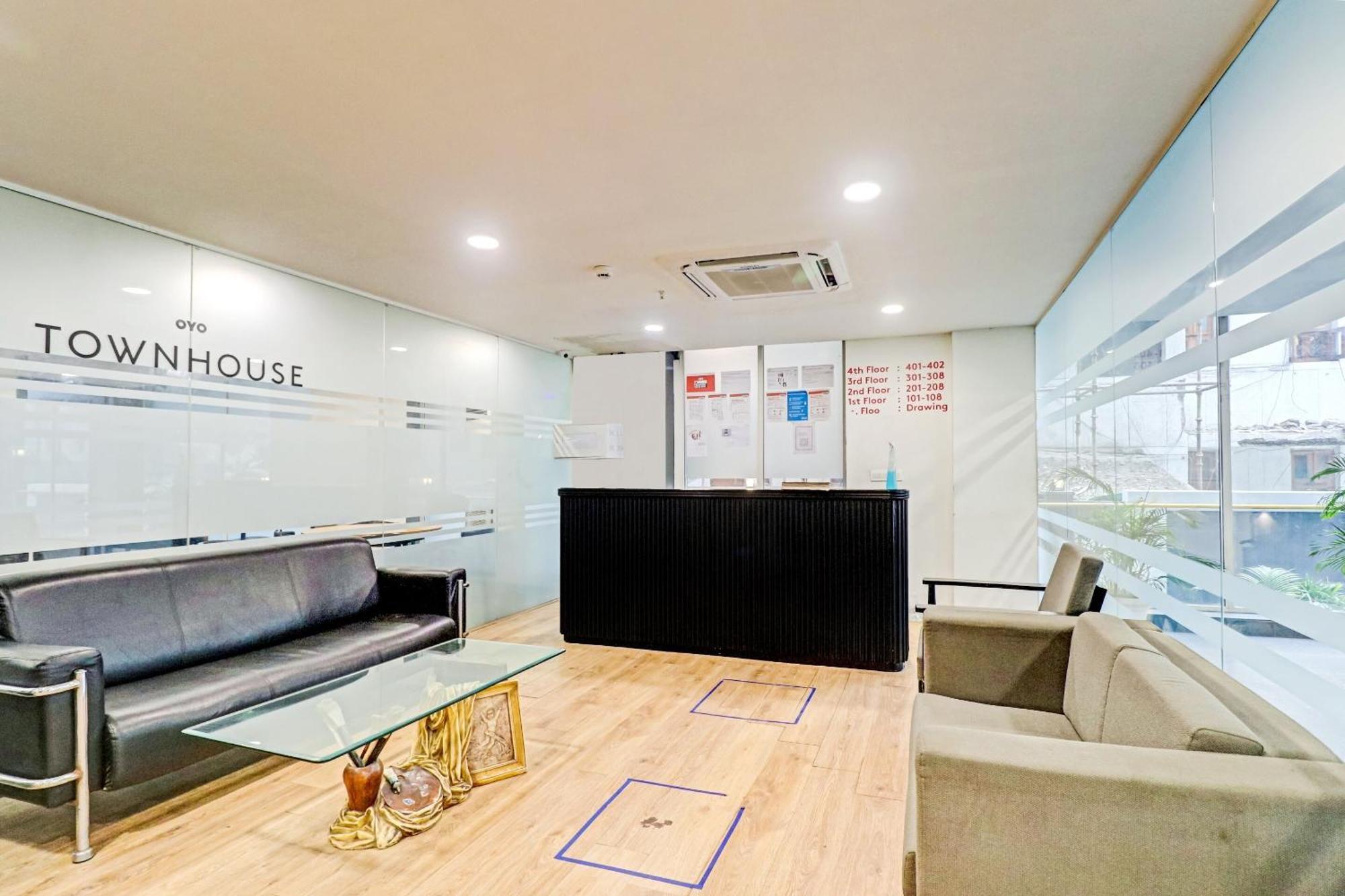 Hotel Townhouse Sector 30 Near Botanic Garden Of Indian Republic Noida Exterior foto